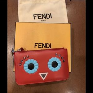 Fending card/key pouch